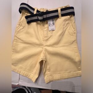 CHILDREN’S PLACE BRAND NEW YELLOW SHORTS SIZE 3T